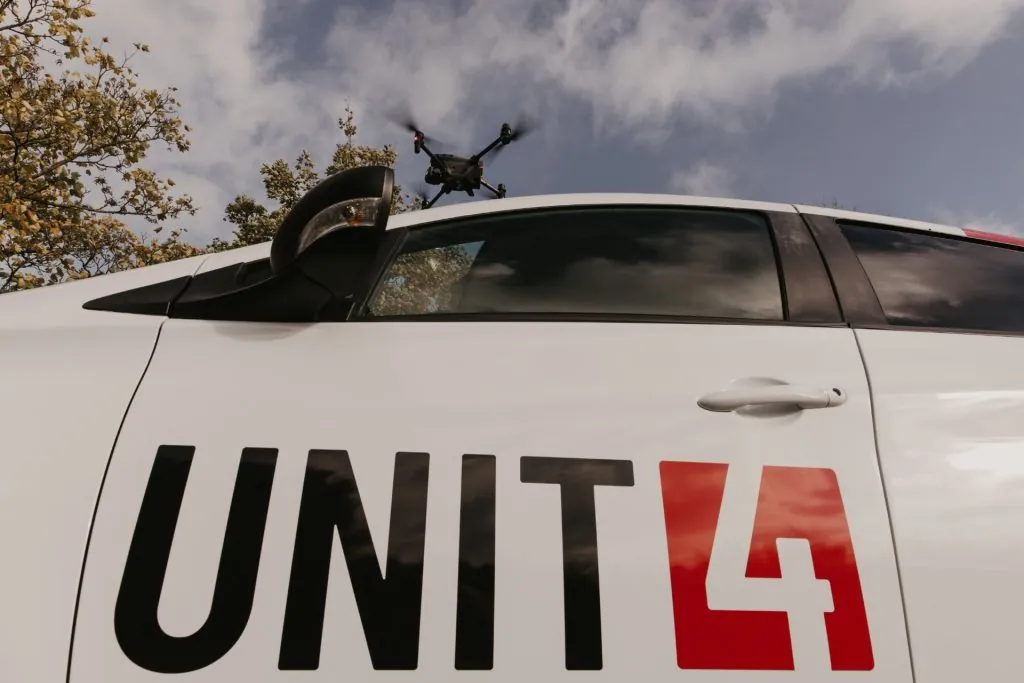 Unit4security auto met drone